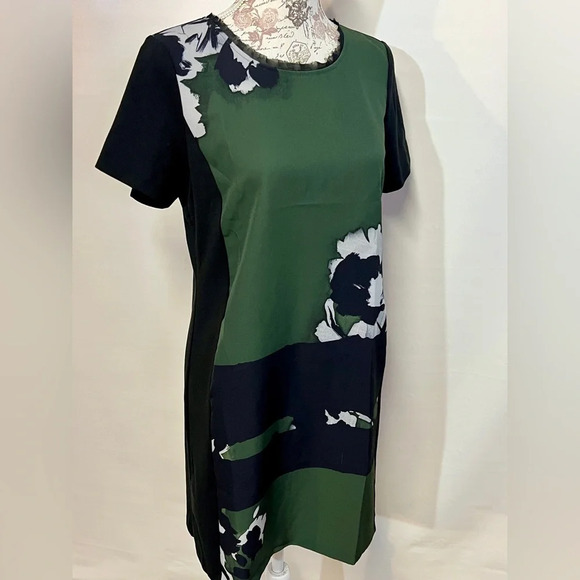 SIMPLY VERA Hunter green and black floral design shift dress size M. - Picture 7 of 14